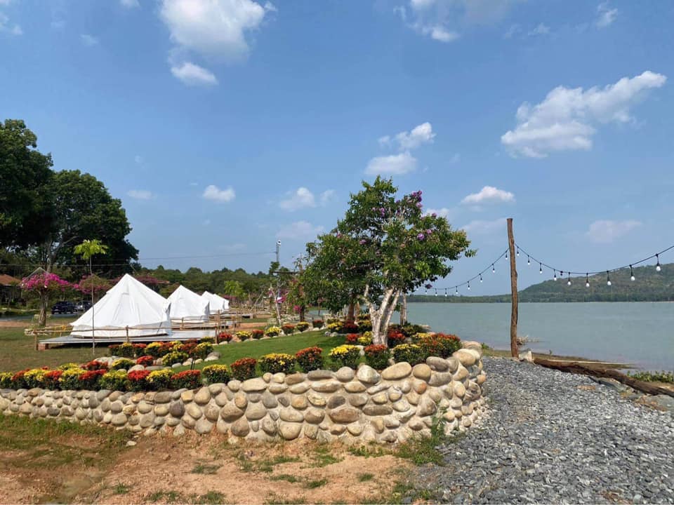 Bằng Lăng Glamping - Dầu Tiếng Sea Lake